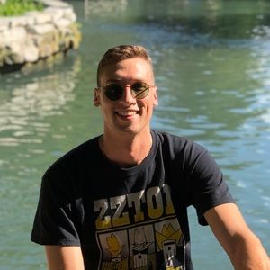 Meet your Posher, Eric